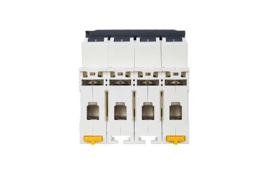 ARMAT Автоматический выключатель M06N 4P C 6А IEK